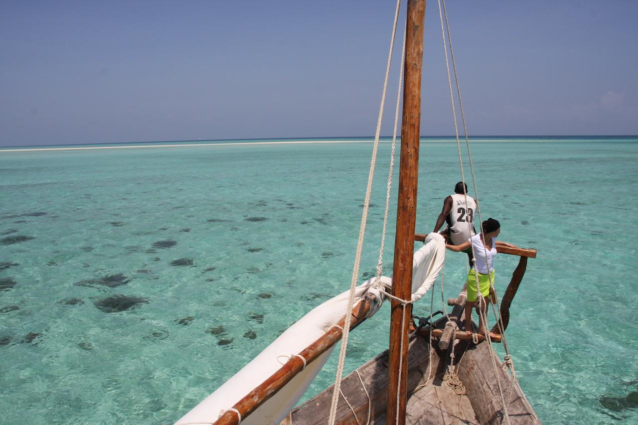 ホテルChapwani Private Island Grave Island エクステリア 写真